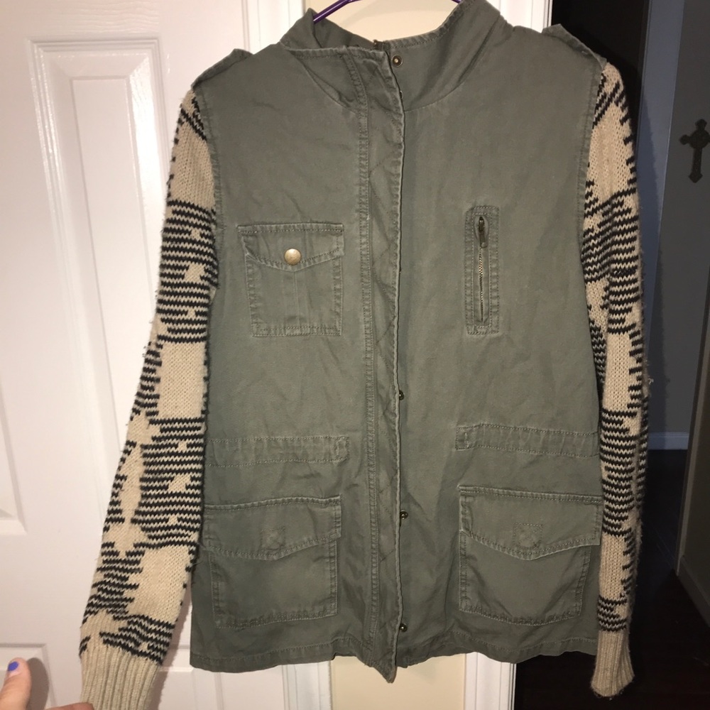 Utility Jacket - Picture 2 of 3